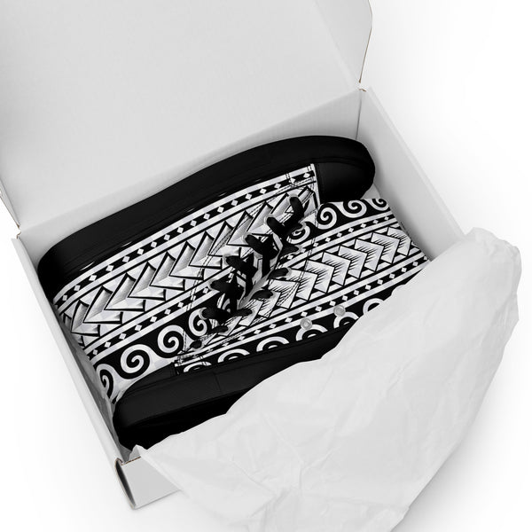 Men’s high top canvas shoes