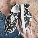 Men’s lace-up canvas shoes