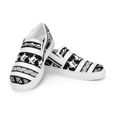 Men’s slip-on canvas shoes8