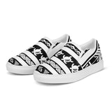 Men’s slip-on canvas shoes8